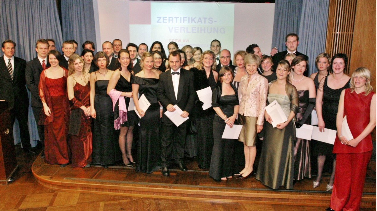 Crew XVI